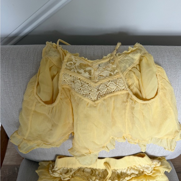 Free People Lynden Set Yellow Lace Detail - Picture 6 of 9